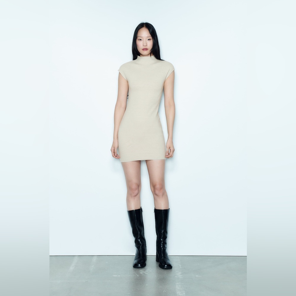 Zara NWT Elegant midi Cream Dress, Size M